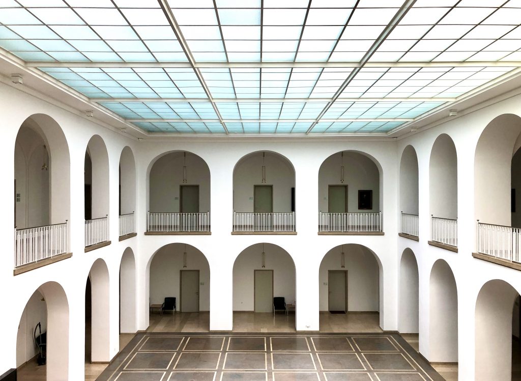 Landeshaus Münster, Lichthof (Architekt: Werner March - 1954) - Foto: Stefan Rethfeld