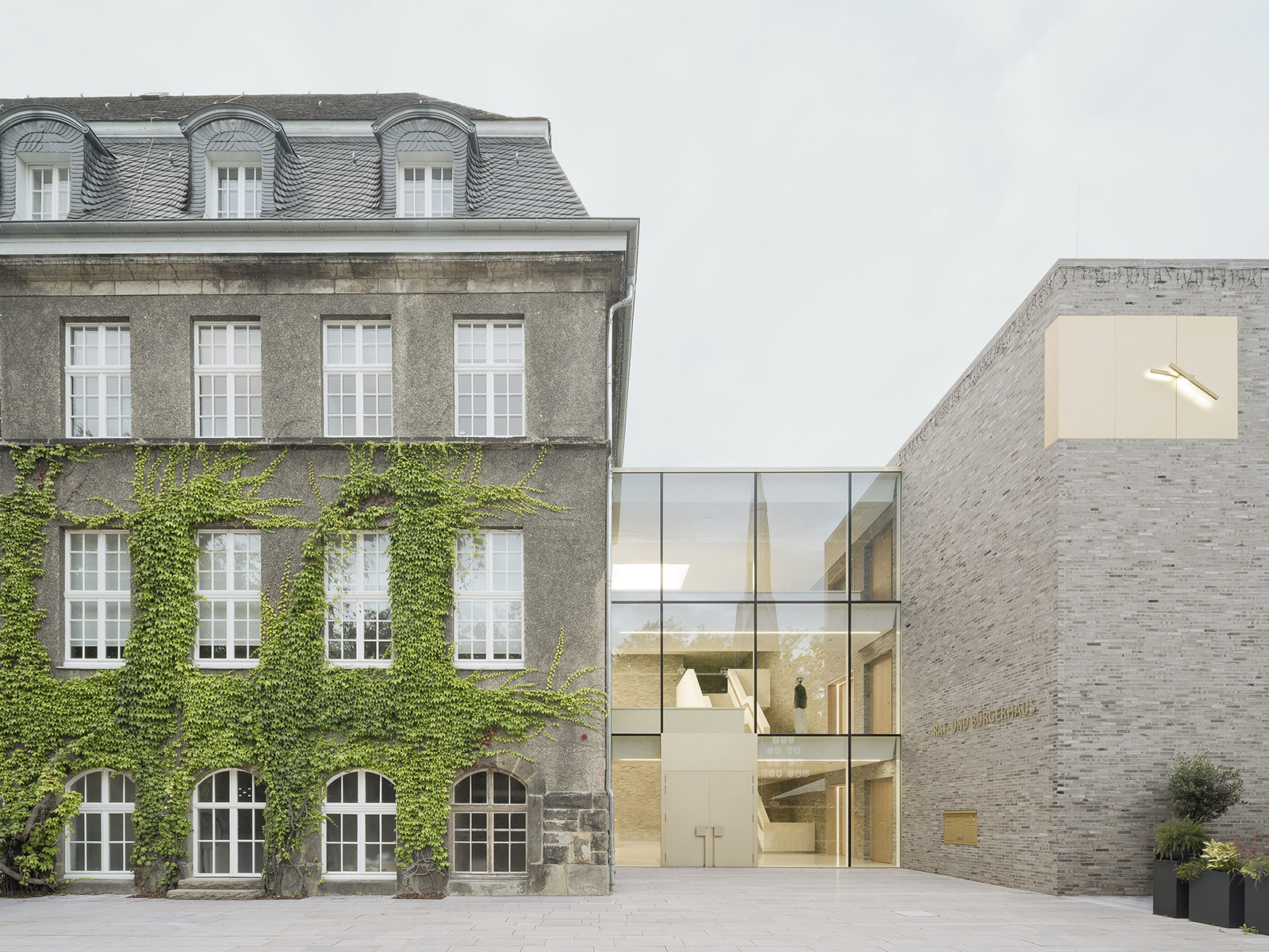 bez+kock architekten: Rat- und Bürgerhaus, Holzwickede - Foto: Brigida_González