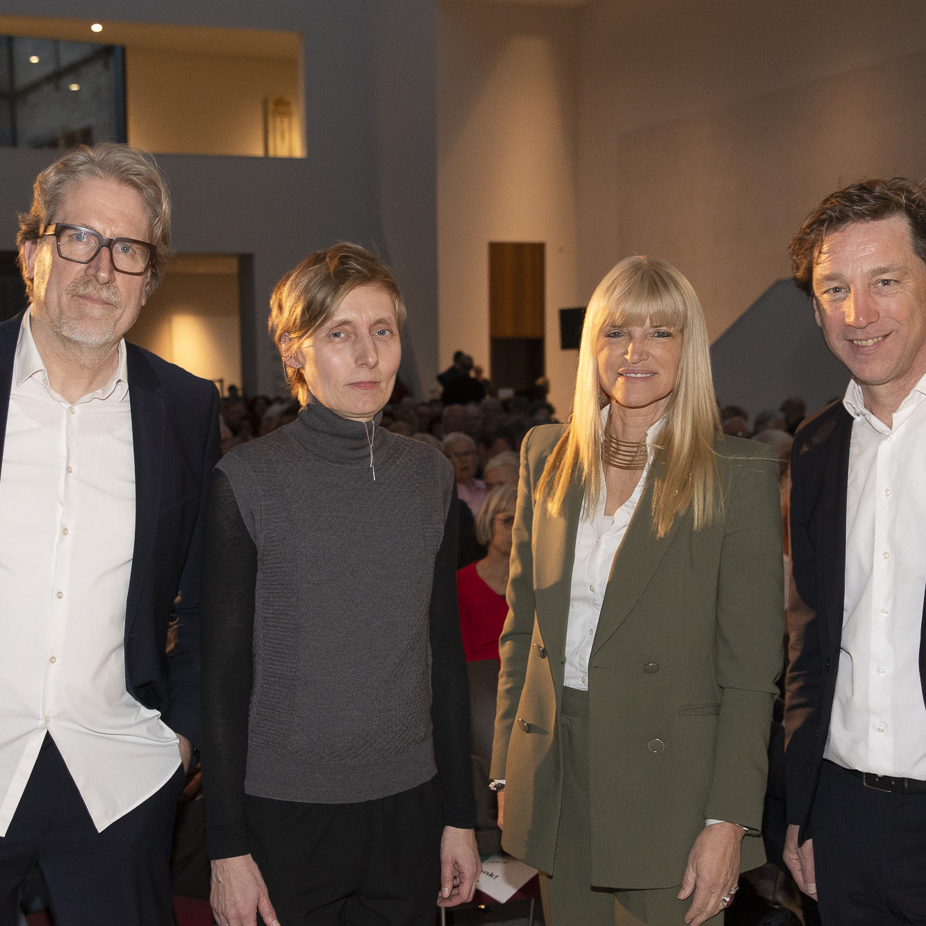 Engagiert für Baukultur: (v.l.n.r.) Martin Behet (BDA Münster-Münsterland), Aline Hielscher (Leipzig), Dr. Barbara Rüschoff-Parzinger (LWL-Kulturdezernentin), Stefan Rethfeld (LWL-Denkmalpflege, Landschafts- und Baukultur in Westfalen) - Foto: BDA / Markus Bomholt