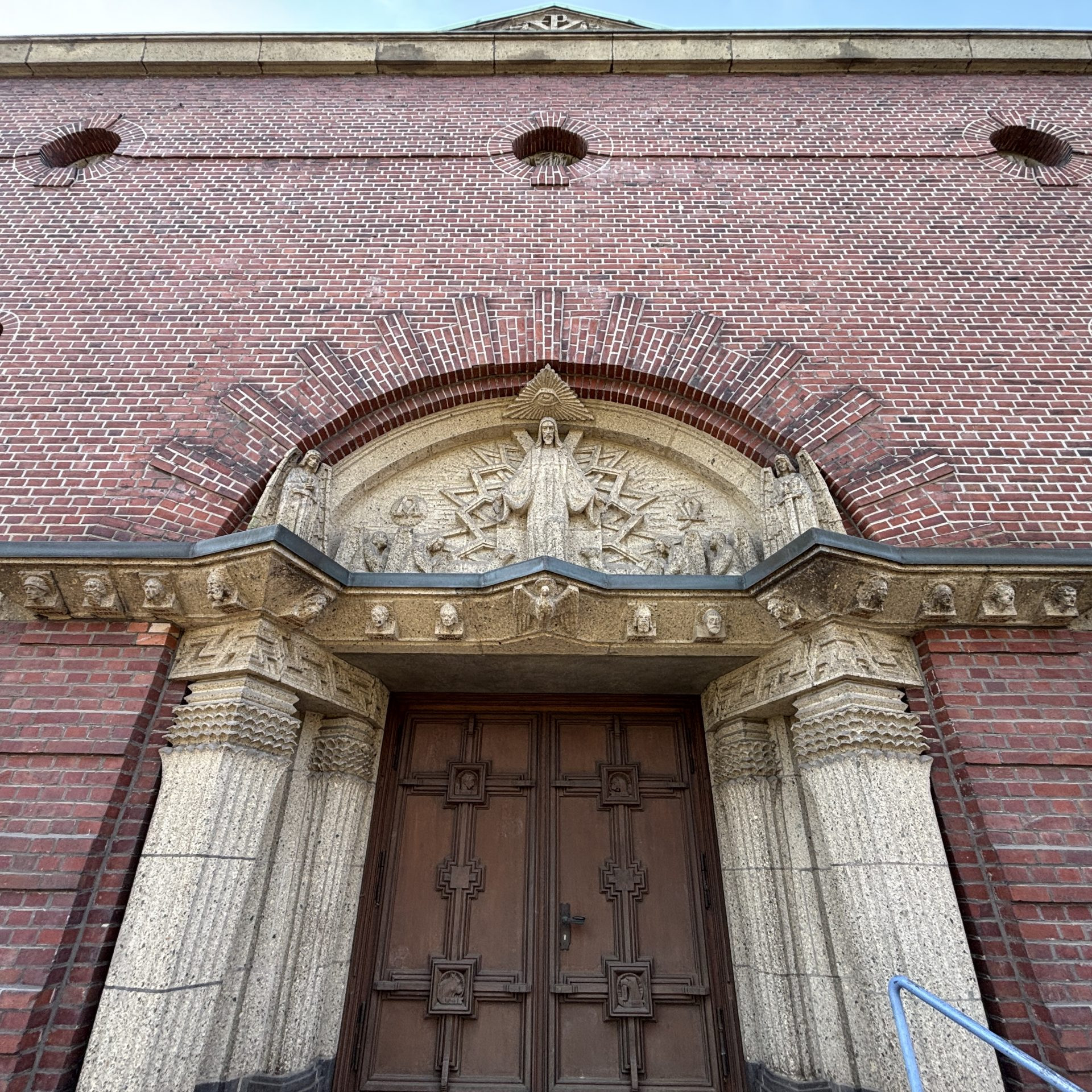 Josef Franke: Kath. Dreifaltigkeitskirche, Gelsenkirchen (1924-1926) - Foto: Stefan Rethfeld