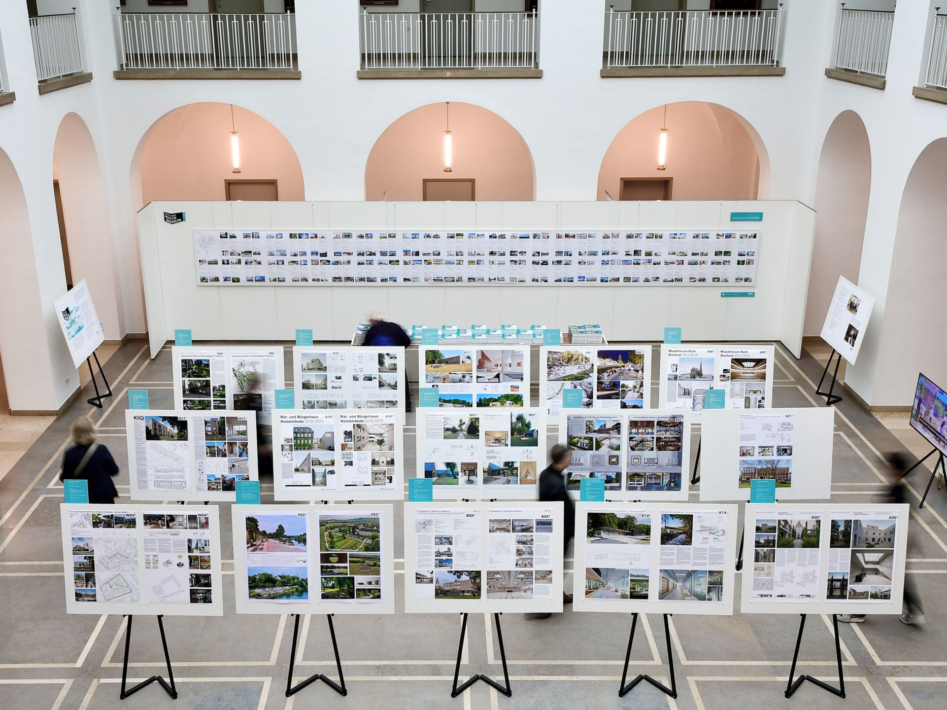 Westfälischer Preis für Baukultur 2025: Die Ausstellung ist im Landeshaus in Münster noch bis zum 30. April zu sehen. Foto: LWL/Martin Schmidt