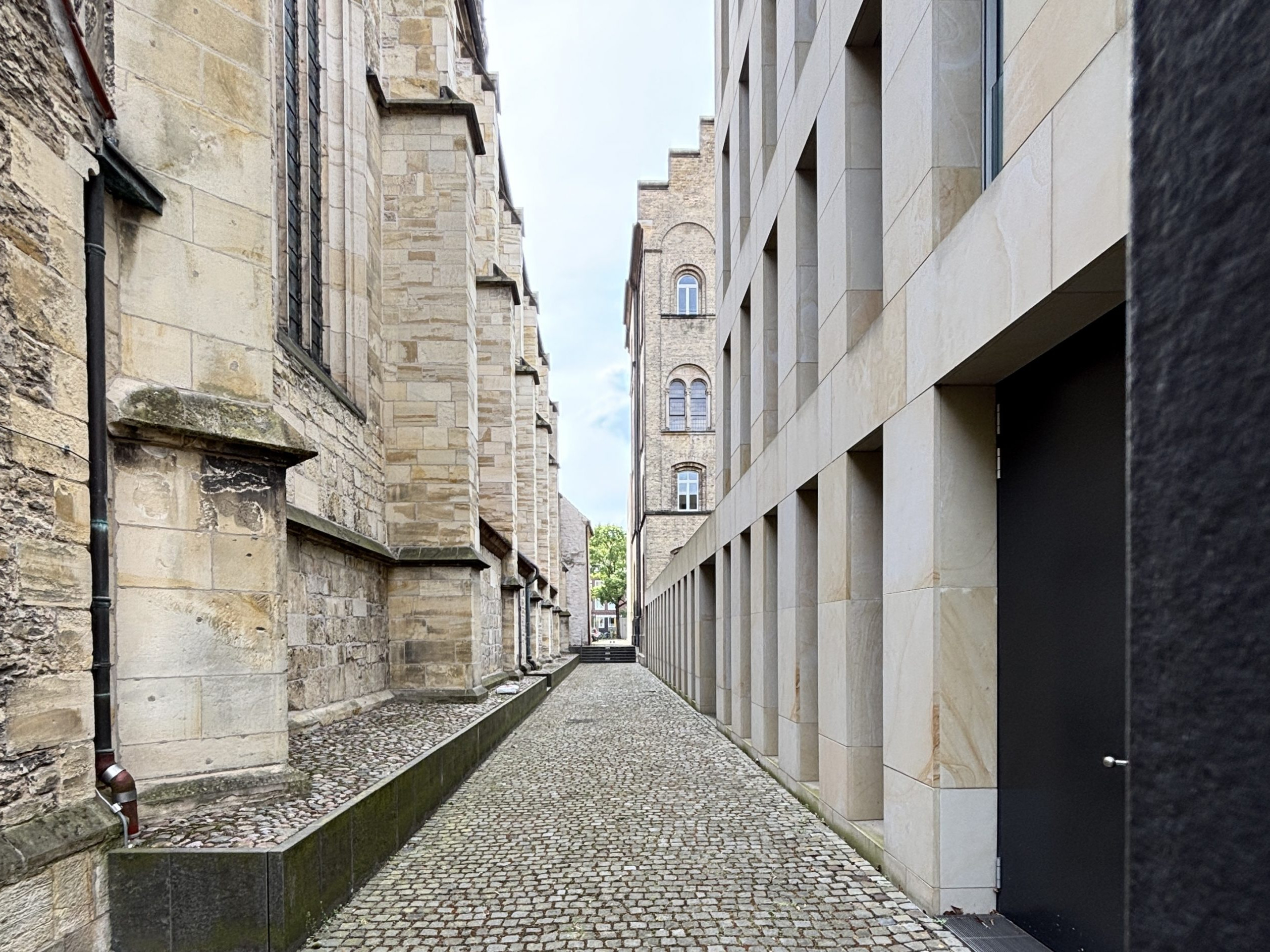 Überwasserkirche, ehem. Priesterseminar und Bischöfliches Generalvikariat Münster (Architekt: Max Dudler, 2005) - Foto: Stefan Rethfeld